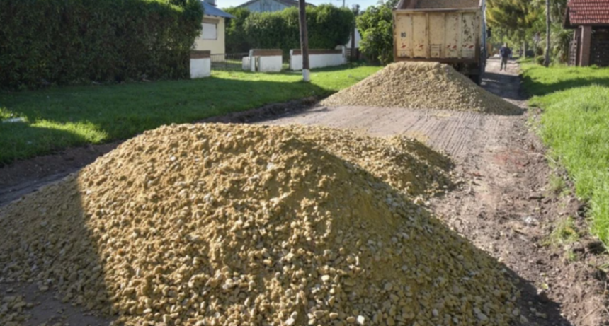 En un mes, se repararon más de 90 cuadras en barrios del Puerto y la zona sur