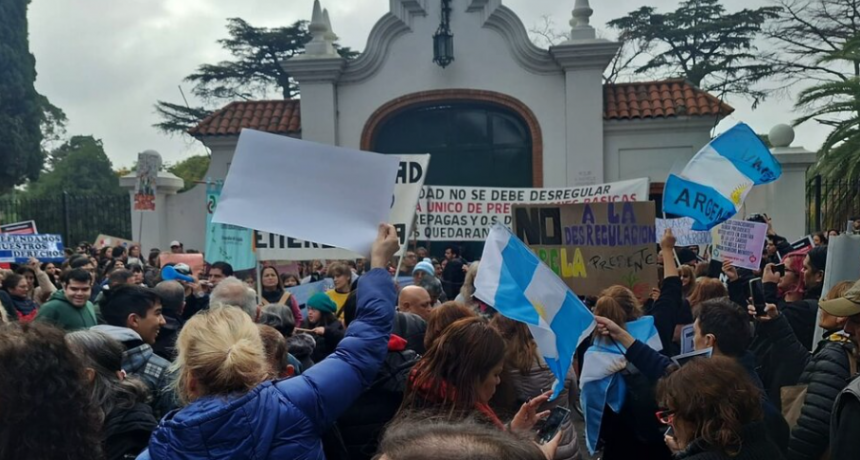 Simultánea y masiva marcha en diez provincias: “frenar el decreto que destruye el sistema de atención a las personas con discapacidad”.