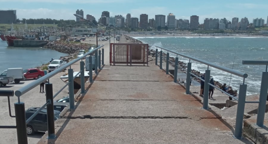  Avanzan las obras de acondicionamiento y plan de mejoras de la Escollera Norte de Mar del Plata